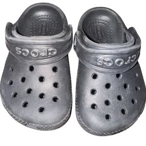 Crocs,‎ classic black kids shoe size 5